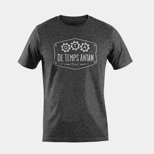 A Unisex T-Shirt - De Temps Antan with the words "maniæs del" on the front.